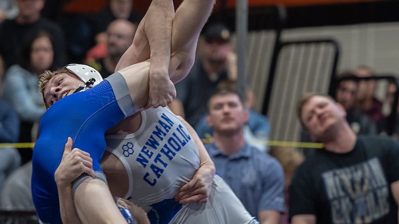 Sauk Valley area wrestlers advance to state from rugged 1A Byron Sectional