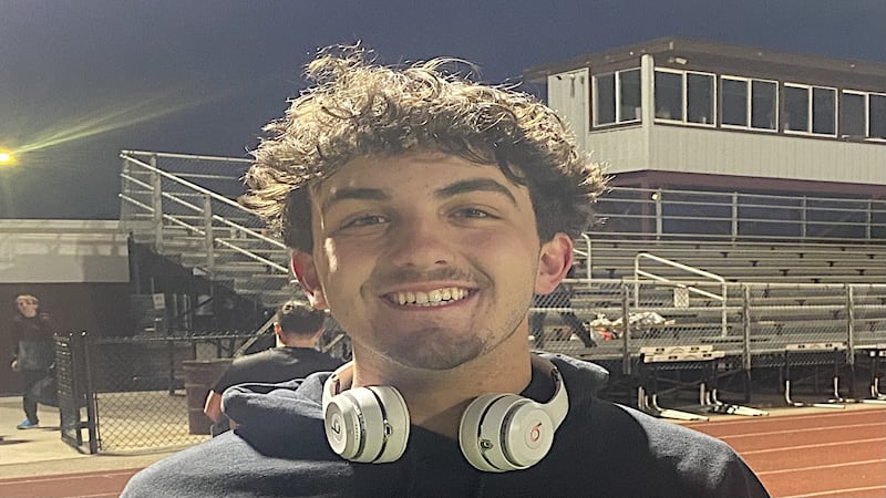 Morris boys, Lemont girls win at Morris Night of Relays