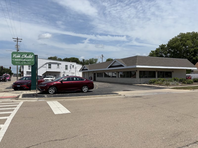 The New Chalet in Ottawa will be changing hands.
Owners Cheryl and Dave Park plan to retire. Over the last 37 years, Park said the restaurant, 514 State St., has established a family atmosphere.