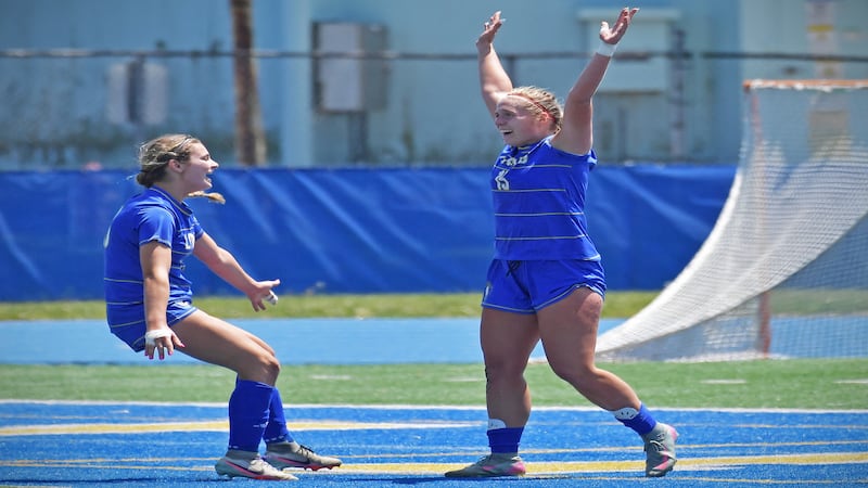 Zibby Michaelson, Abby McKenna goals in OT send Lyons past Downers Grove North to 13th straight regional title