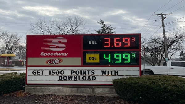 Drivers across northern Illinois seeing gas prices spike after Iran war shakes oil markets