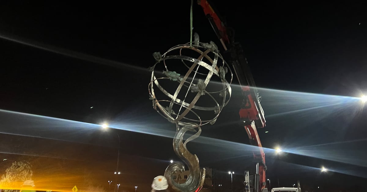 Crystal Lake’s new roundabout sculpture, by local artist, installed overnight