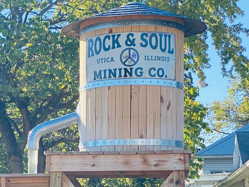 Opening a new attraction, The Rock and Soul Mining Co. is located in the heart of Utica just south of the Illinois and Michigan Canal on the corner of Route 178 and Johnson Street. Pictured from the business are (left to right) Jack Wallace, Brady Donahue, Christy Donahue, Jamie Wallace and Tina Kannel.