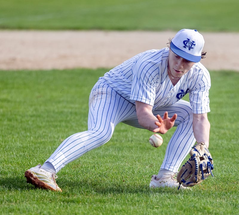 Newman’s Garret Matznick fields a bunt against Eastland Wednesday, April 15, 2026.
