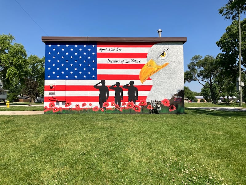 The new mural in Downtown Minooka, painted by students from Minooka 201.