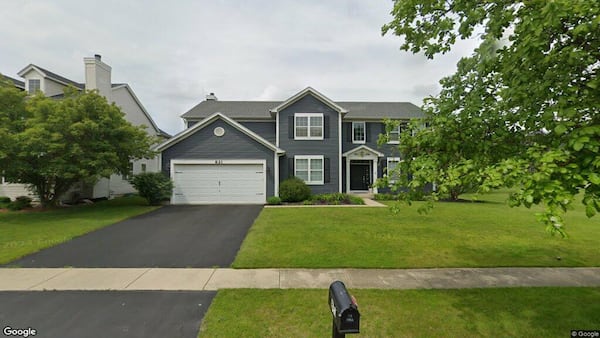 Single-family home in Oswego sells for $540,000