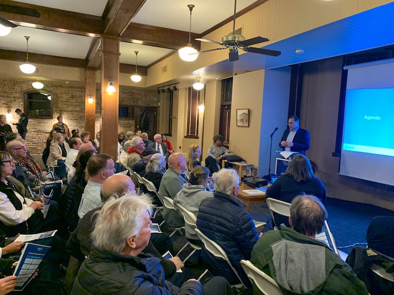 Kankakee 6th Ward residents attend a meeting with Aqua Illinois on Feb. 25, 2026, ahead of the estimated $18-million expansion of its water treatment plant in the Riverview neighborhood.