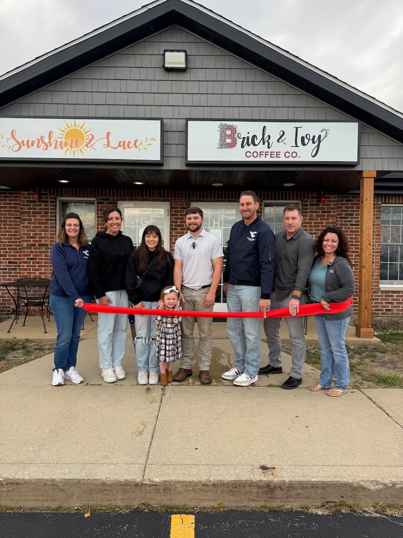 Logan and Camryn Deadmond, owners of Brick & Ivy Coffee Co. in Channahon cut the official ribbon to their new business with a Channahon Minooka Chamber/Grundy Chamber ribbon cutting. The Deadmonds were joined by Channahon officials, their family, staff, and Chamber representatives.