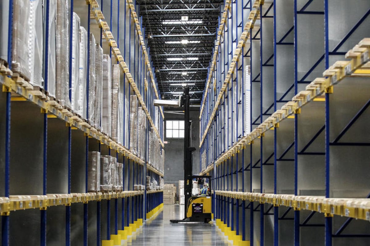 IKEA warehouse workers in Joliet vote to join Teamsters