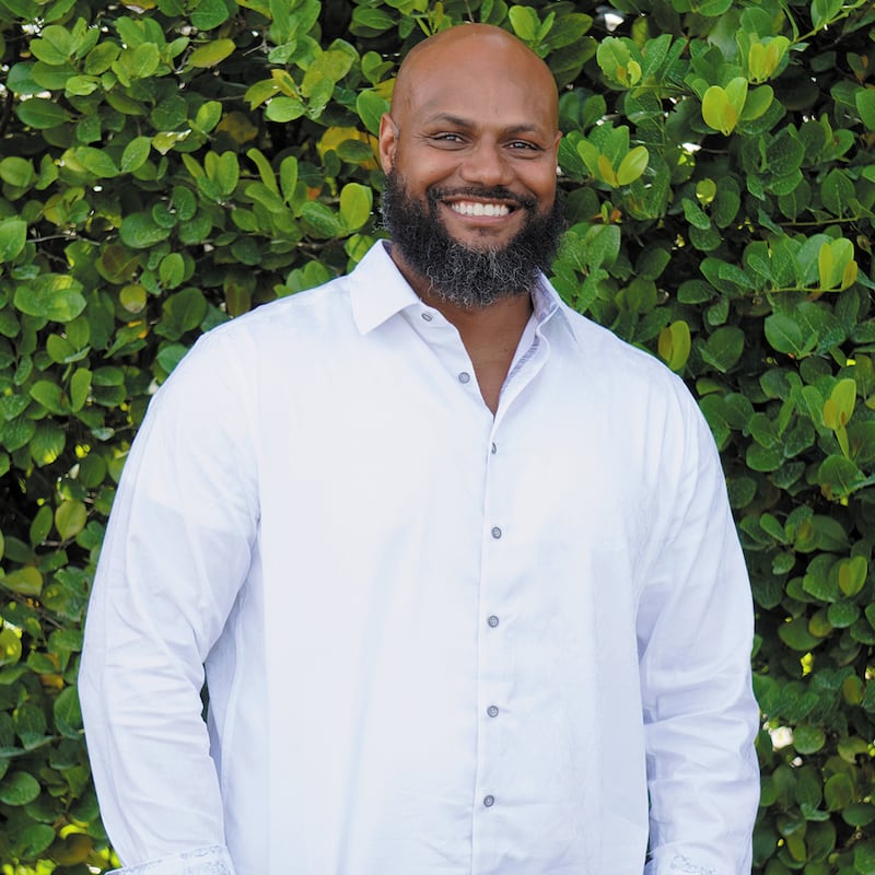 Dr. Alonzo Kelly is one of the three keynote speakers for 2026 Midwest Summit on Leadership set for May 21 at The Dixon: Historic Theatre.
