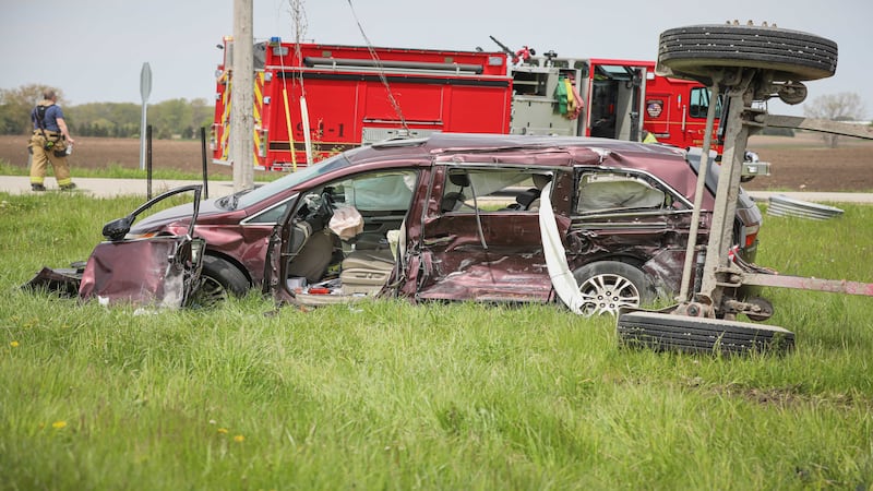 Minivan, mixer truck crash near Union; both drivers injured