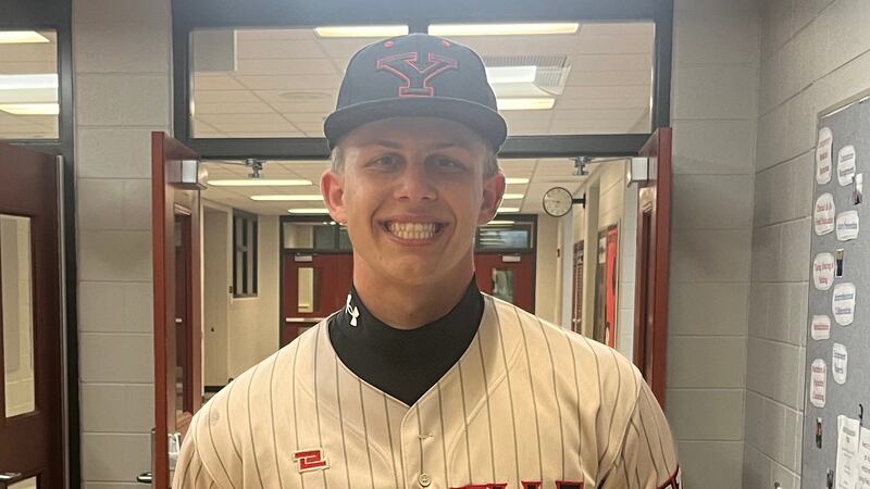 Yorkville’s Frankie Pavlik, known for bullpen heat, gets key hit to power Foxes past Oswego