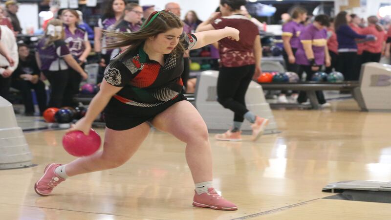 L-P’s Kamryn Oscepinski advances to state bowling: Saturday’s NewsTribune roundup
