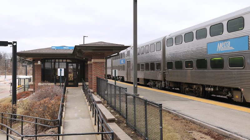 Underwood proposes $1.2M in funding for Metra expansion between DeKalb, Elburn