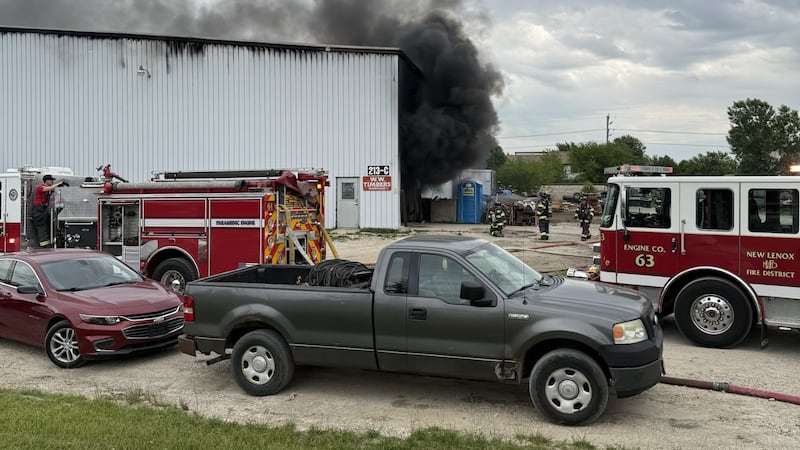 Fire causes ‘significant damage’ to New Lenox commercial building