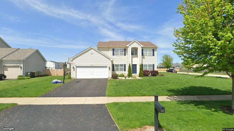 Single-family home sells in Yorkville for $415,000