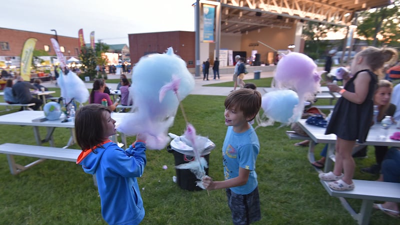 5 Things to Do: Cream of Wheaton, Tacoville Festival in Naperville, Melissa Etheridge in concert