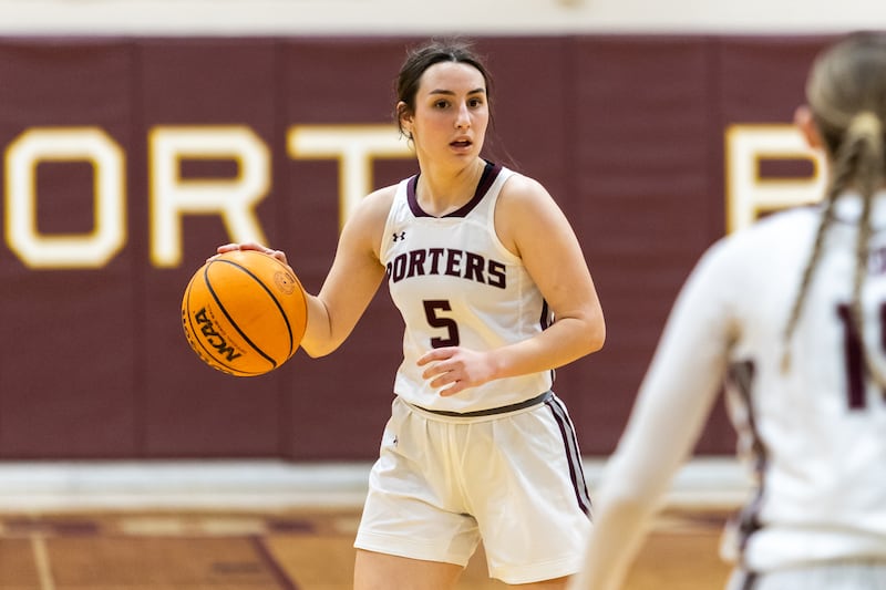 Lockport's Addison Way sets-up a play during a varsity girls basketball game against York at Lockport Township High School East Campus on Feb. 12, 2026.