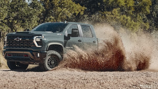 Chevrolet Silverado 1500 High Country 4WD offers premium-level comfort with big-truck capabilities