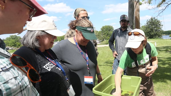 Photos: Tribal Nations learn mussel conservation, ecology from scientists at Starved Rock Marina