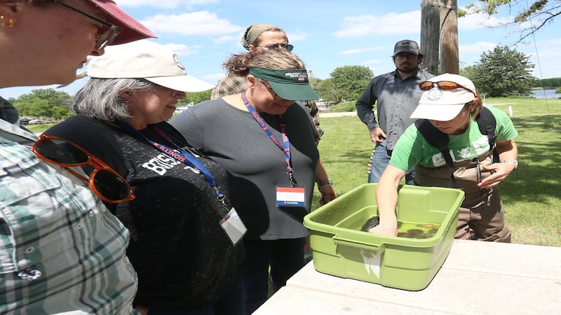 Photos: Tribal Nations learn mussel conservation, ecology from scientists at Starved Rock Marina