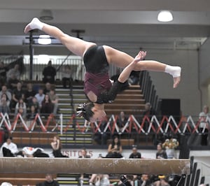 Nora Terhaar, undistracted Prairie Ridge fly high at Conant