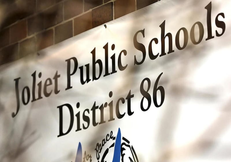 Joliet Public Schools District 86 covers 26.4 square miles in Joliet and includes
15 elementary schools, four junior high schools, one early childhood center and one alternative school.