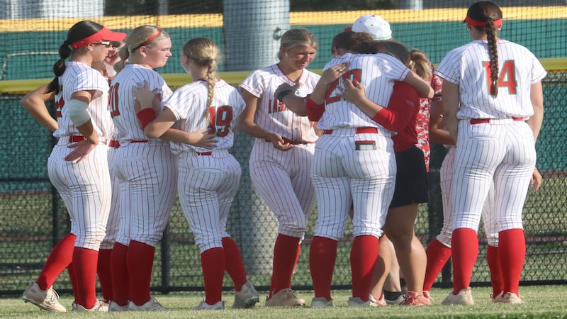 Photos: Dunlap defeats L-P softball for Class 3A Sectional title