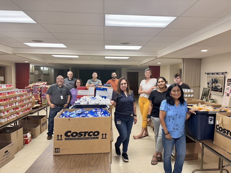 The BorgWarner Team volunteered with the United Way of Lee County's Summer Eats meal program in 2025.