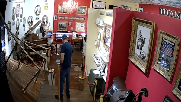 Volo Museum’s Titanic exhibit floods on anniversary of ship’s sinking