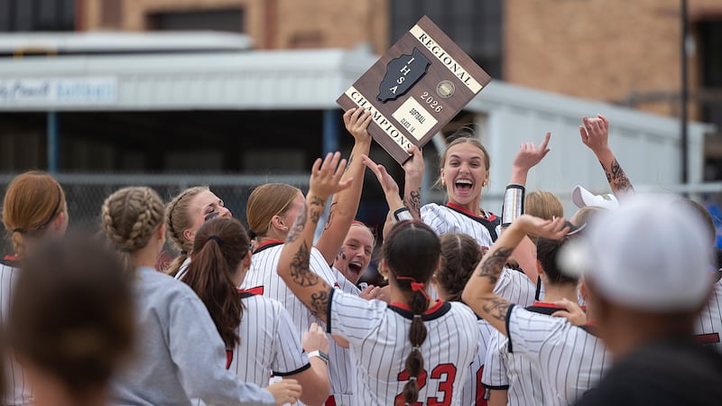 Fulton softball beats top-seeded Morrison, earns back-to-back IHSA regional titles for the first time
