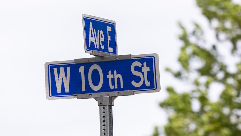 Uncontrolled intersection concerns return to Sterling council