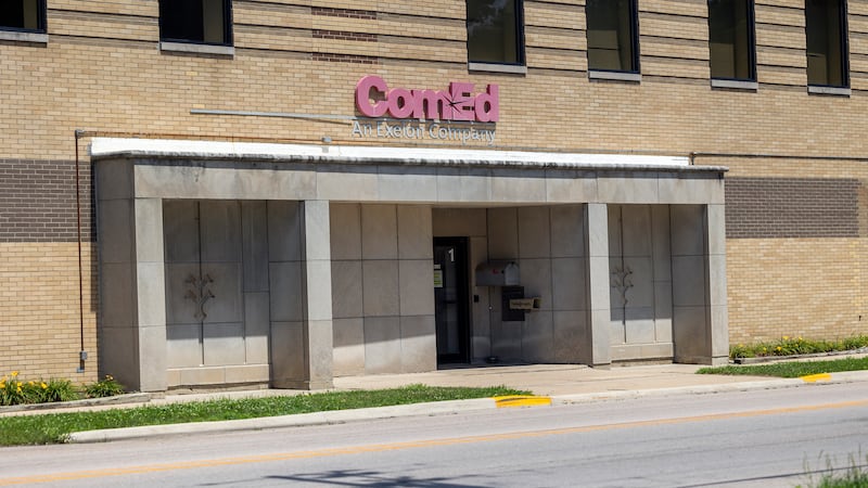 Illinois lawmakers target hidden fees, predatory sales tactics with electric supply legislation