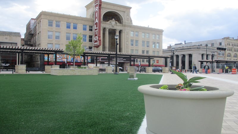 5 Things to Do in Will County: Lithuanian Opera at Rialto Square, flower planting for Mother’s Day 