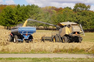 Ogle County farmers wrapping up harvest ahead of schedule after dry conditions