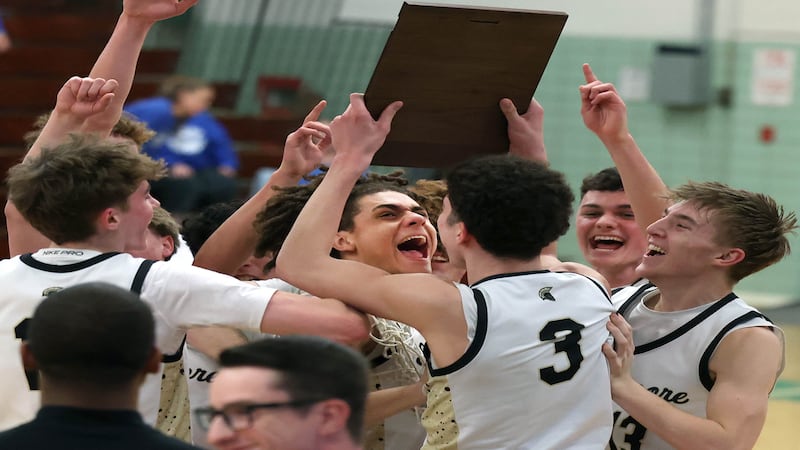 Photos: Sycamore beats Woodstock to claim Class 3A boys basketball regional championship