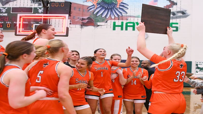 Brooklyn Schilb goes off in the second half, leads St. Charles East over Glenbard West for sectional title