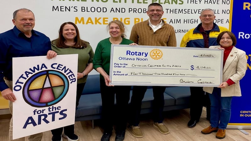 Ottawa Noon Rotary Club presents more than $4K grant to arts center