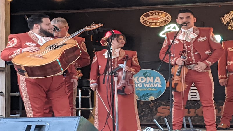 Photos: Margaritas En Mayo fiesta 