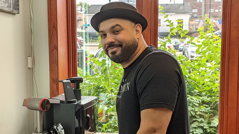 Army veteran helping people look good as Kendall County barber