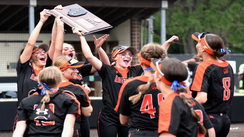 Ava Lorenzatti’s bat, Taylor Norkus’ arm carry Beecher past Seneca to third straight sectional title