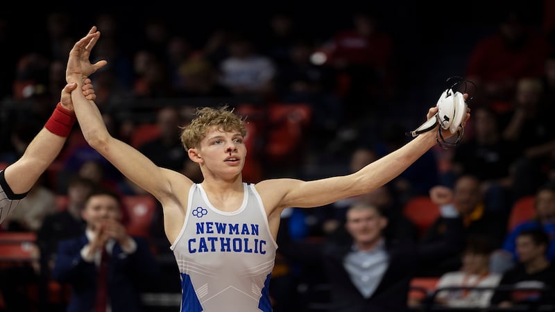 Newman’s Landon Near wins Class 1A 113-pound title at IHSA state boys wrestling finals