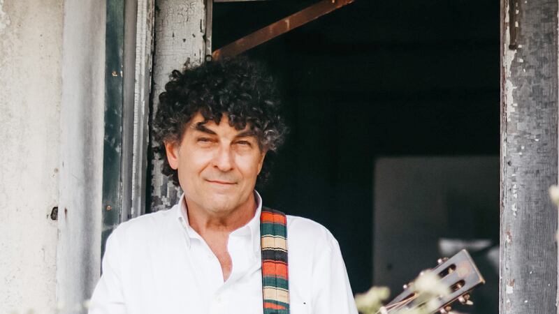 Folk singer Vallillo to perform June 12 in Ottawa