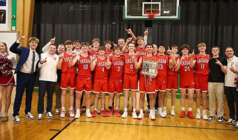 Oregon Community Unit School District 220 recently announced that Head Boys Basketball Coach Jarrett Reynolds has been named a Regional Coach of the Year by the Illinois Basketball Coaches Association (IBCA).
