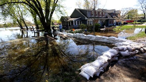 Fox River between McHenry and Algonquin reopens for boating