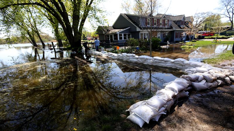 Fox River between McHenry and Algonquin reopens for boating