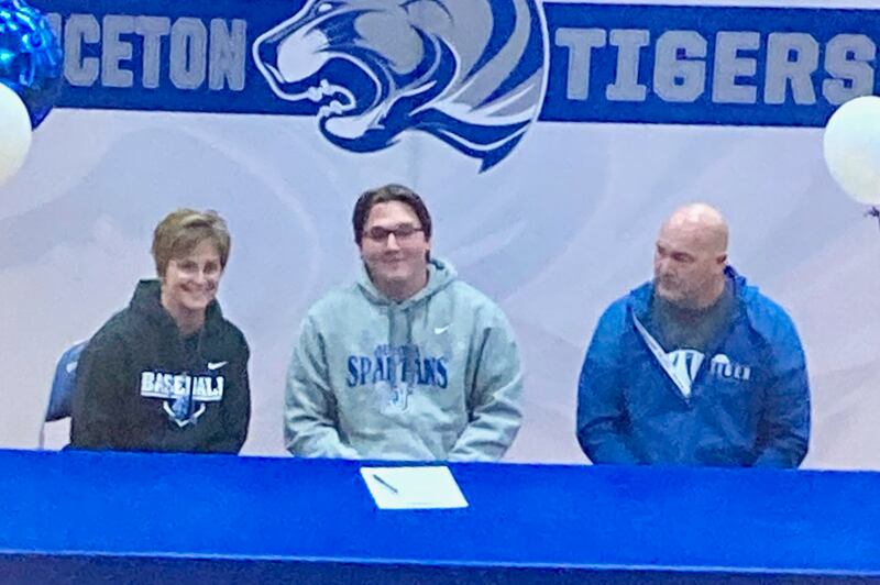 Jordan Reinhardt signing