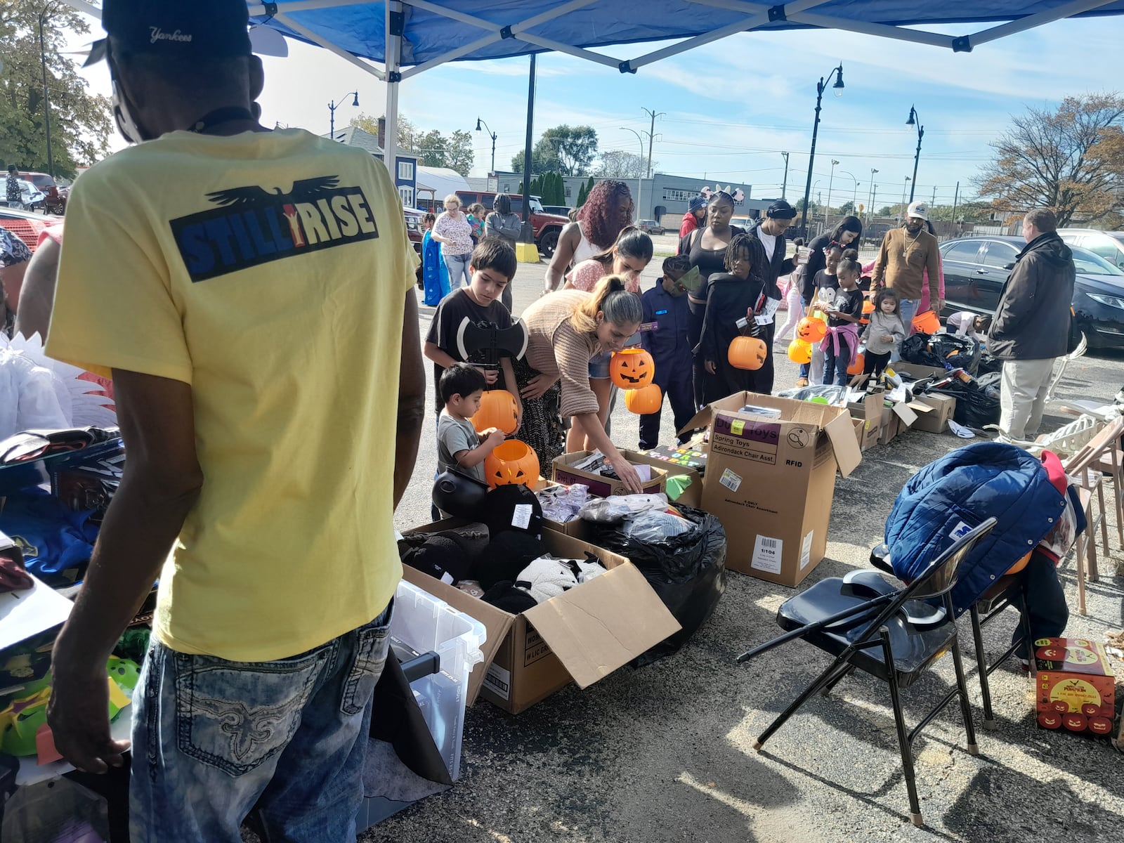 Good Job Box Still I Rise, Good Vibes Smoke Shop hand out more than 500 Halloween ...