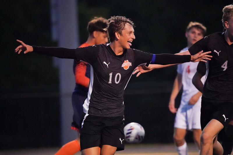 Wheaton Warrenville South’s Semin Razman (10) celebrates after scoring a goal agains Oswego during a soccer match at Wheaton Warrenville South in Wheaton on Thursday, Aug 28, 2025.