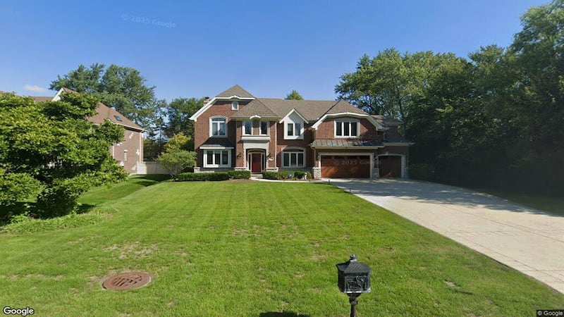 Single-family home in Glen Ellyn goes for $1.28 million